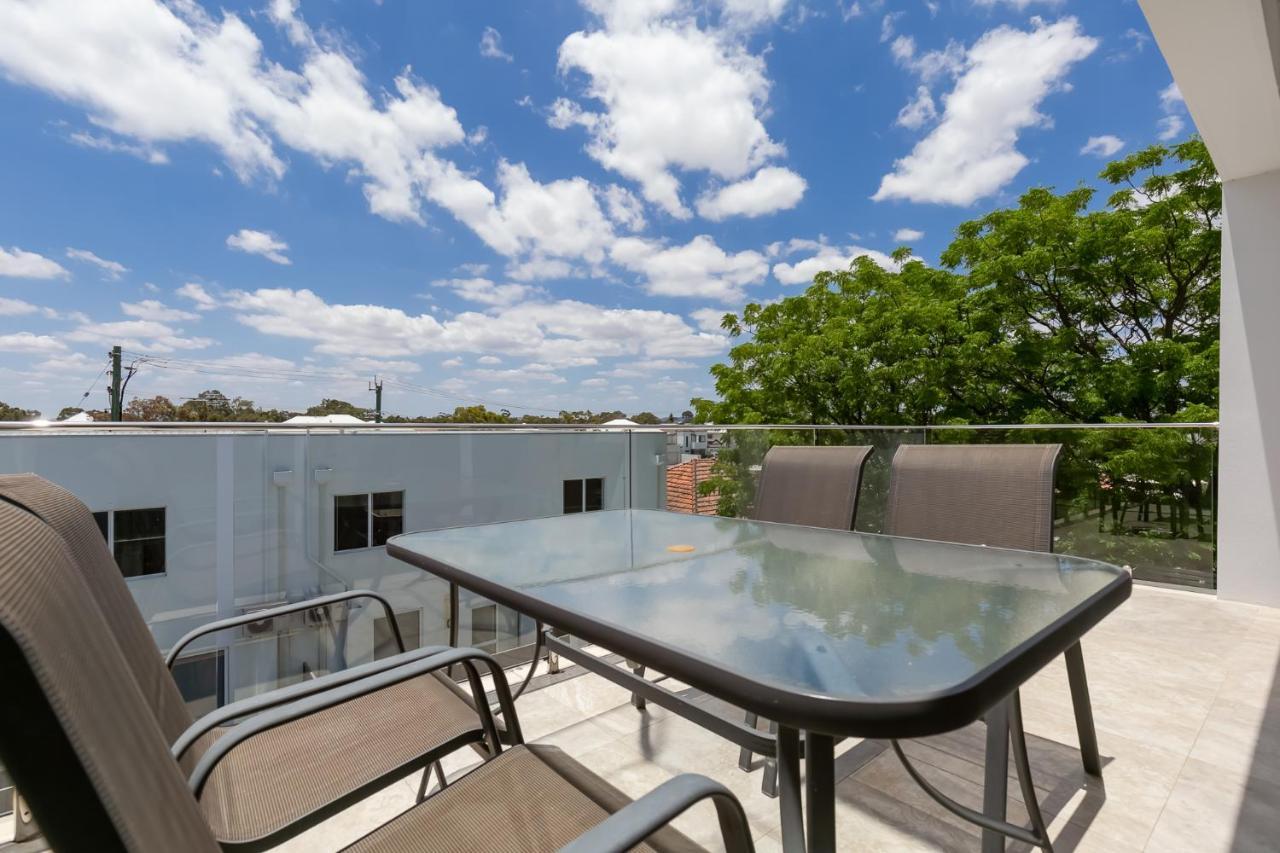 2X2 Modern Apartment Near Airport And City Perth Eksteriør bilde